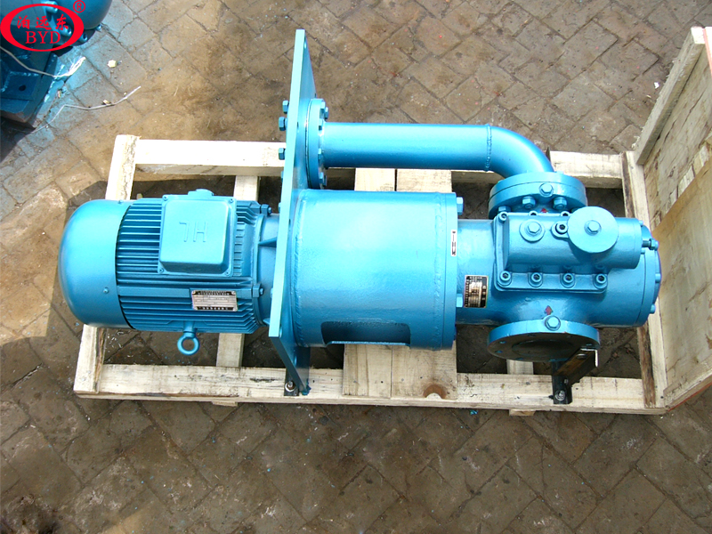 用户订购的鼓风机润滑油泵SNF440R46U12.1W21螺杆泵已经发货